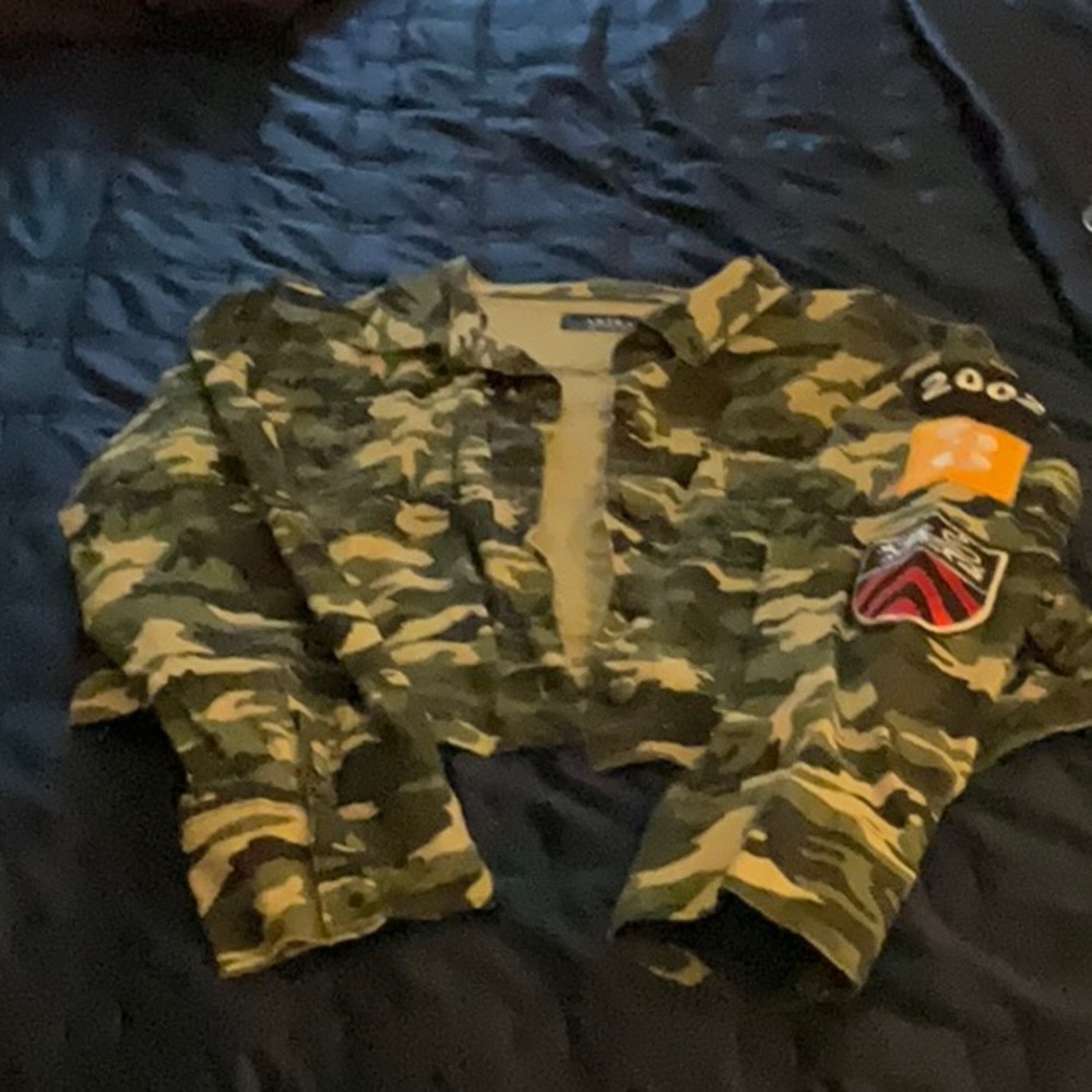 AKIRA Camouflage Cropped Jacket